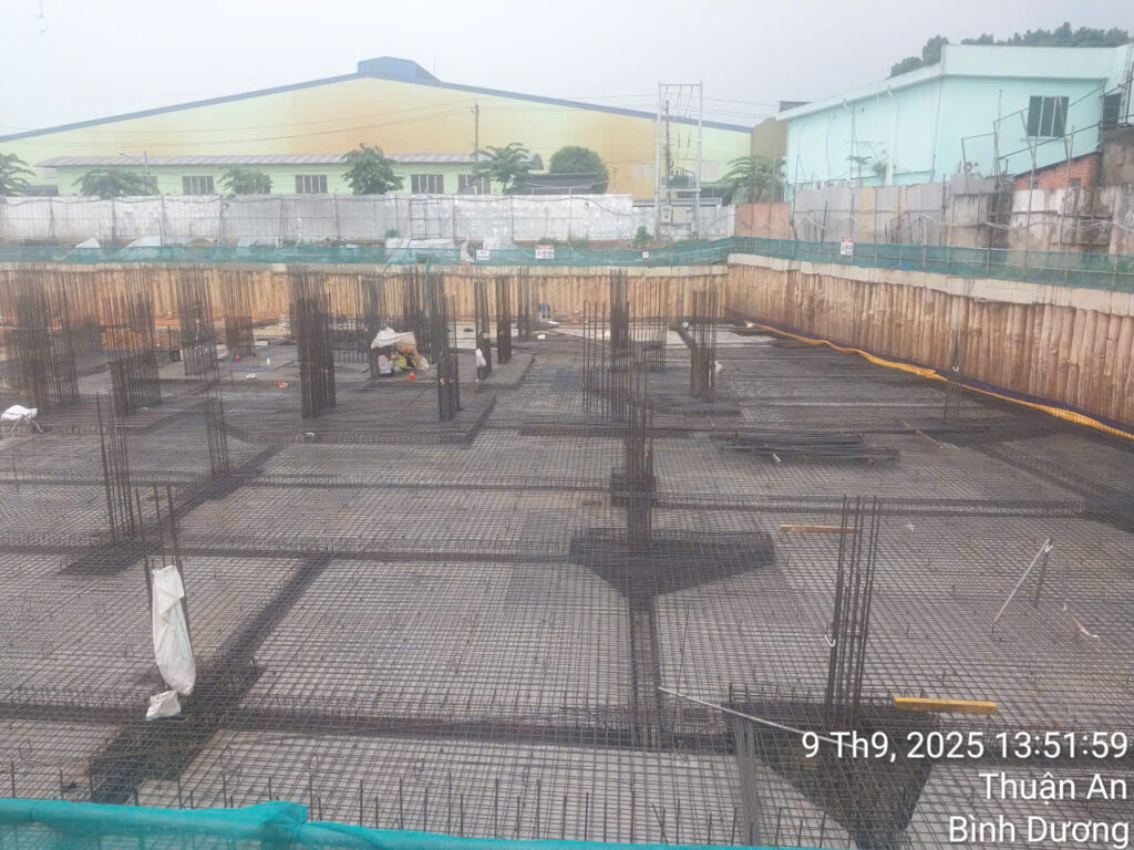 CÔNG TY CỔ PHẦN ĐẦU TƯ XÂY DỰNG NAM LỘC TIẾN NAM LOC TIEN CONSTRUCTION INVESTMENT JOINT STOCK COMPANY