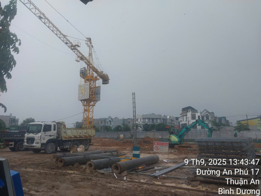 CÔNG TY CỔ PHẦN ĐẦU TƯ XÂY DỰNG NAM LỘC TIẾN NAM LOC TIEN CONSTRUCTION INVESTMENT JOINT STOCK COMPANY